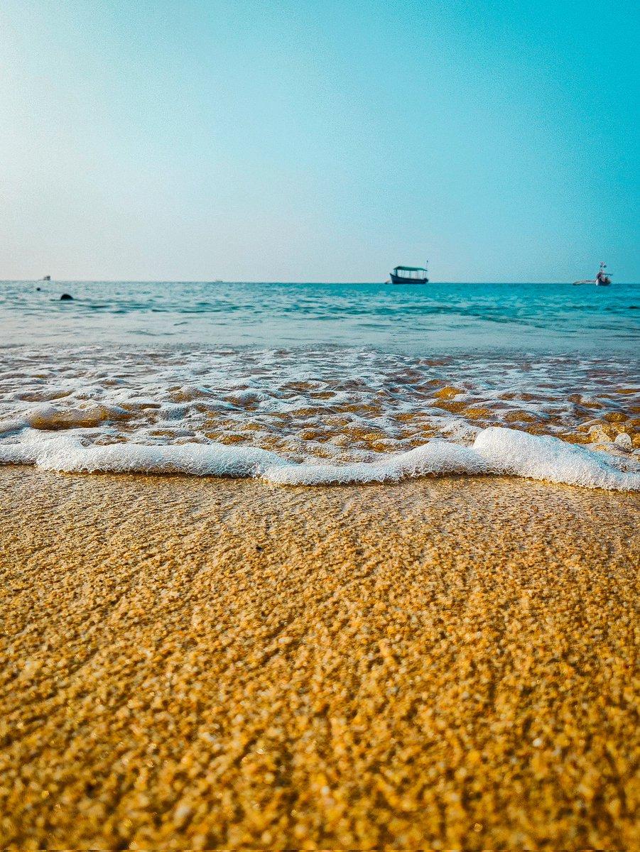 Butterfly Beach.jpg